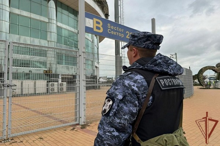 Росгвардейцы обеспечили правопорядок на футбольном матче РПЛ в Каспийске