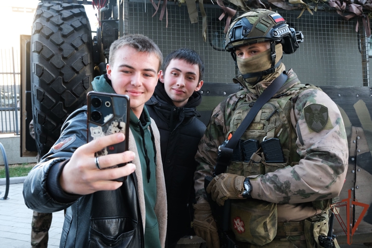 Мероприятия Всероссийского дня призывника прошли в Южном округе Росгвардии