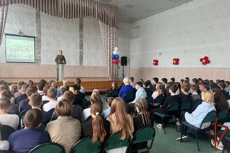Росгвардейцы провели профориентационные мероприятия в Сибири