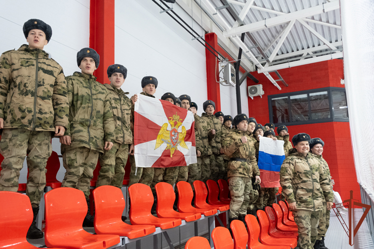Сборная команда Уральского округа Росгвардии одержала победу в рамках чемпионата Офицерской хоккейной лиги