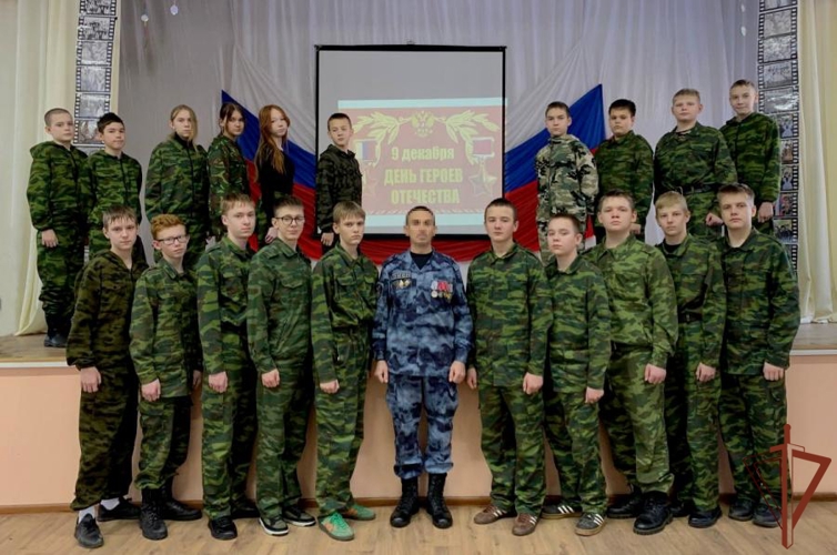 На Урале росгвардейцы провели патриотические мероприятия 