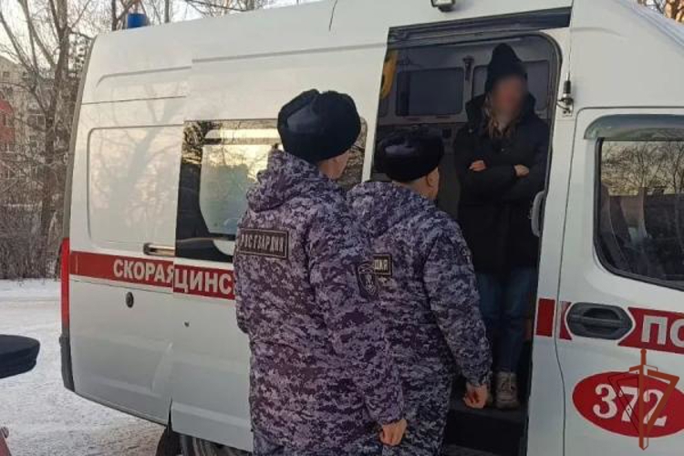 Сотрудники Росгвардии в Омске спасли молодую девушку от необдуманного поступка 
