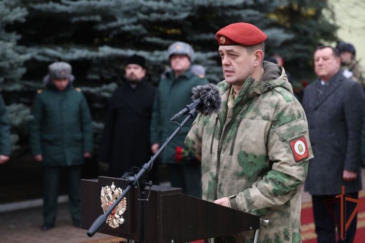 В Подмосковье открыли памятную плиту инженерам Росгвардии, погибшим в ходе СВО (видео)