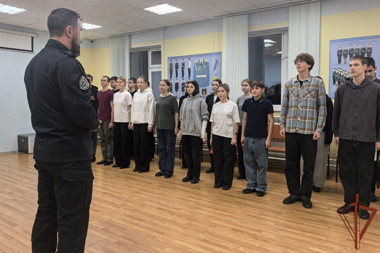 В Сибирском округе Росгвардии прошли мероприятия, приуроченные ко Дню Героев Отечества