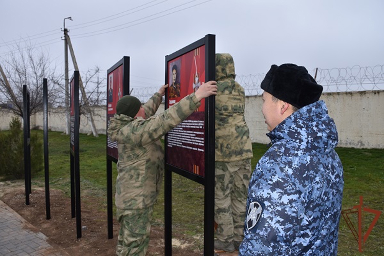 Росгвардейцы стали участниками международной акции «Сад памяти» в Элисте