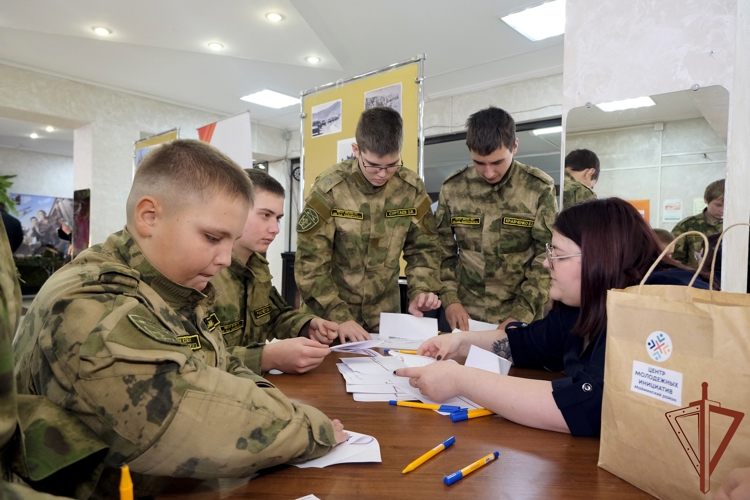 В Сибирском округе Росгвардии прошли мероприятия, приуроченные ко Дню Героев Отечества
