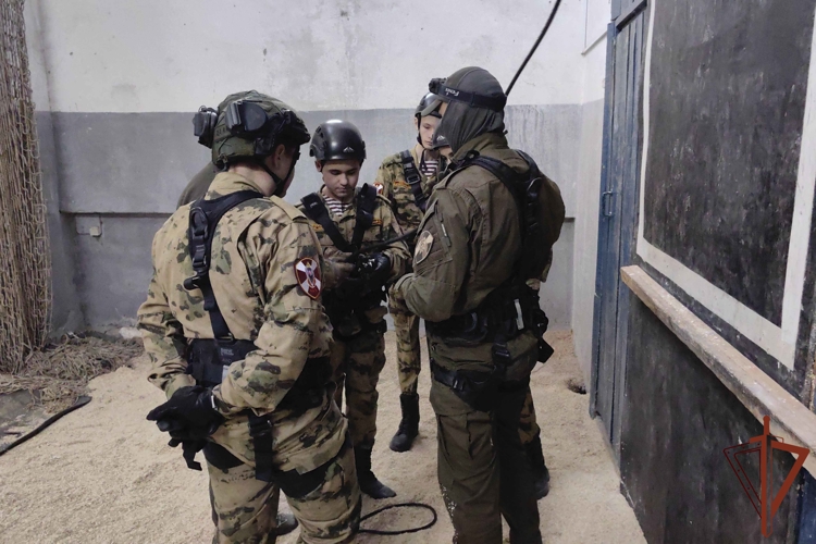 Росгвардейцы в регионах Центральной России провели мероприятия в преддверии Дня Героев Отечества