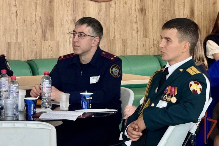 В регионах Сибири прошли мероприятия, приуроченные ко Дню Конституции