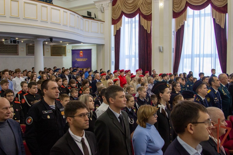 На Южном Урале копии Боевых знамен времен Великой Отечественной войны переданы на вечное хранение 