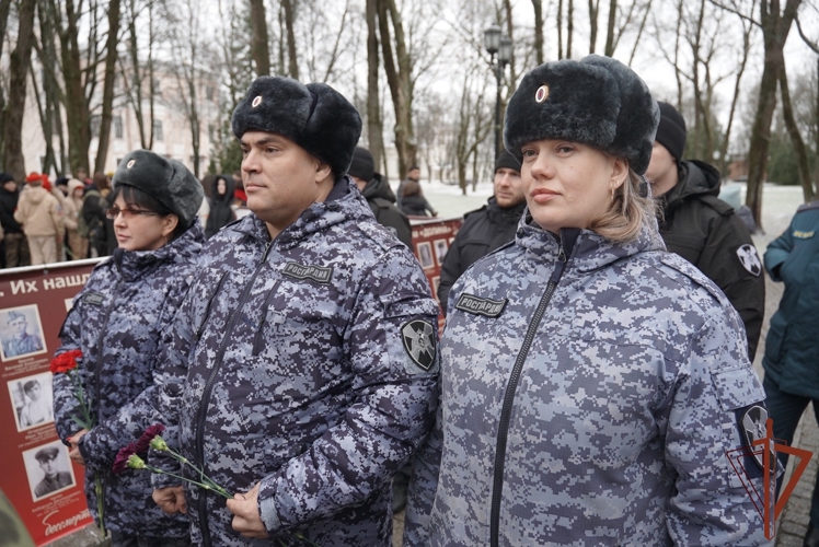В Северо-Западном округе Росгвардии состоялись мероприятия, приуроченные ко Дню Неизвестного солдата