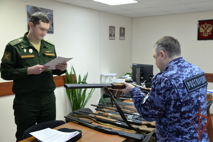 Передача оружия бойцам СВО состоялась при содействии Росгвардии в Кургане
