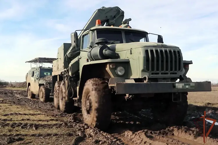 Автобронетанковые подразделения Росгвардии выполняют боевые задачи в зоне специальной военной операции (видео)