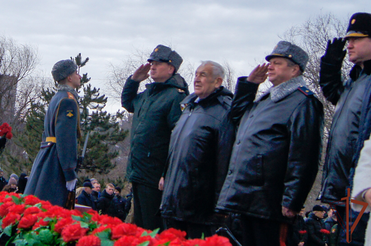 Память освободителей Ростова-на-Дону почтили представители Южного округа Росгвардии