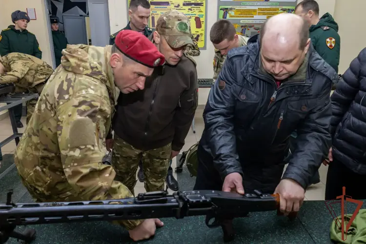 Саратовский военный ордена Жукова Краснознаменный институт войск национальной гвардии посетила делегация внутренних войск МВД Республики Беларусь