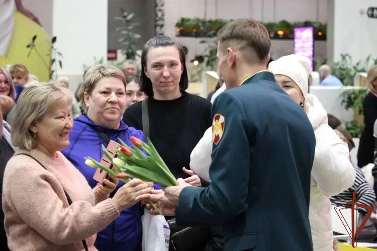 Росгвардия по всей стране проводит праздничные мероприятия, посвященные Международному женскому дню