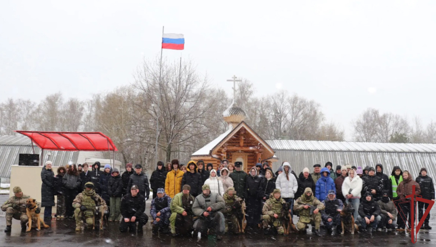 Военные инженеры Росгвардии провели День открытых дверей для подмосковной молодежи 