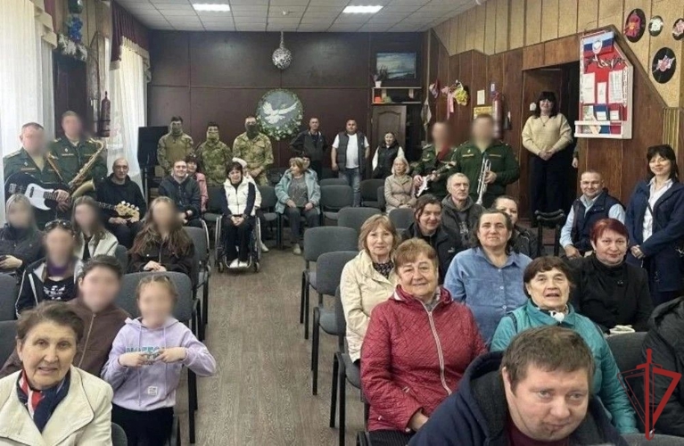 Росгвардейцы в ЛНР оказали поддержку людям с ограниченными возможностями здоровья