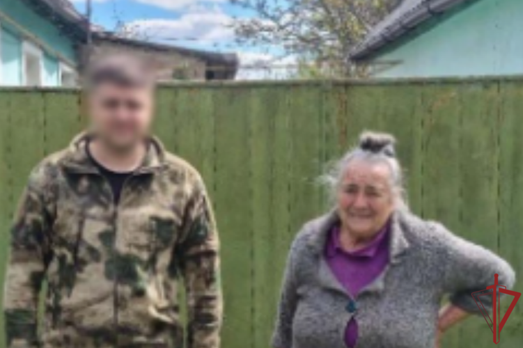 Росгвардейцы в ЛНР оказали адресную помощь 82-летней местной жительнице