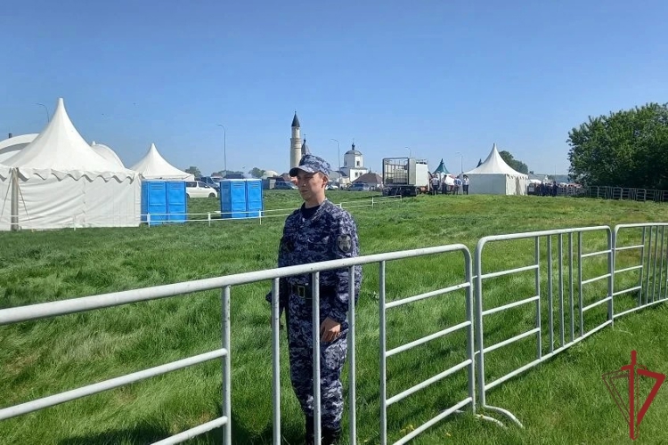 В Татарстане Росгвардия выполнила задачи по обеспечению безопасности XVII Международного экономического форума «Россия – Исламский мир: KазаньФорум» (видео)