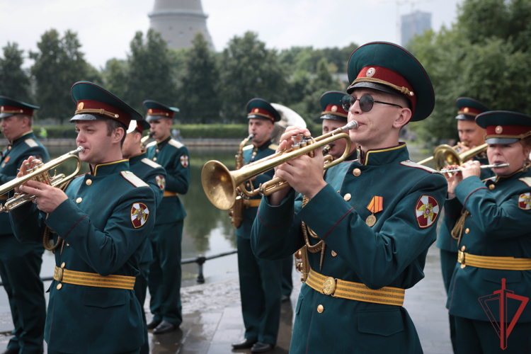 При поддержке Росгвардии в Москве прошел фестиваль «День рыбака — 2026»
