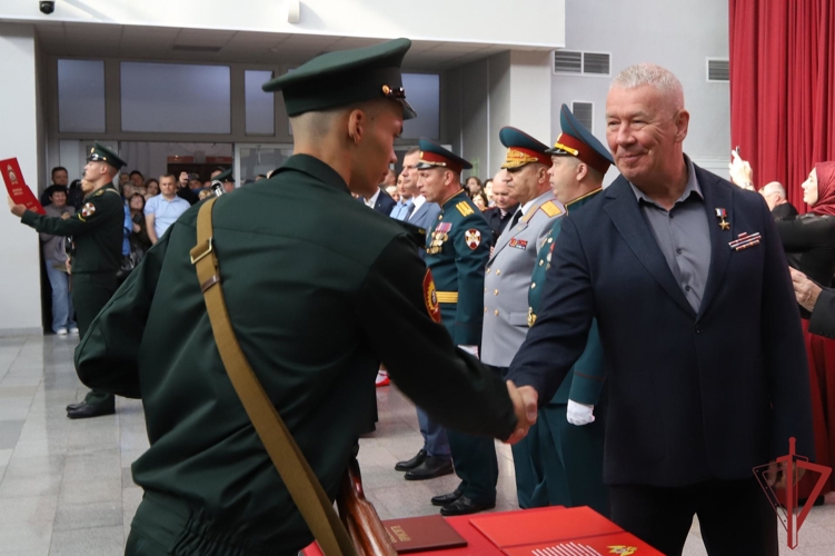 В Пермском военном институте Росгвардии состоялась церемония приведения первокурсников военной присяге