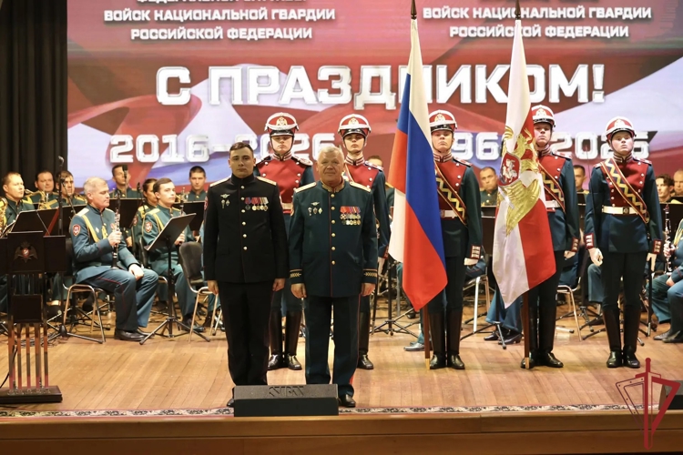 Отличившимся росгвардейцам вручили государственные награды в честь 60-летия со дня образования специальных моторизованных воинских частей (ВИДЕО)