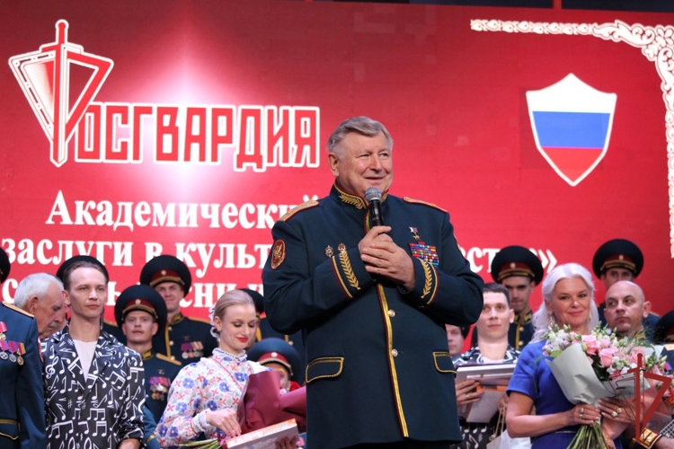 Академический ансамбль песни и пляски Росгвардии выступил в Самаре