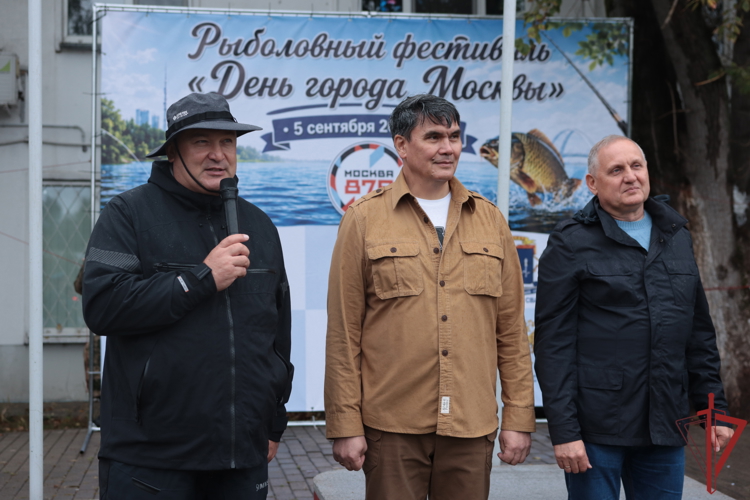 При поддержке Росгвардии на ВДНХ прошел рыболовный фестиваль ко Дню города Москвы (видео)