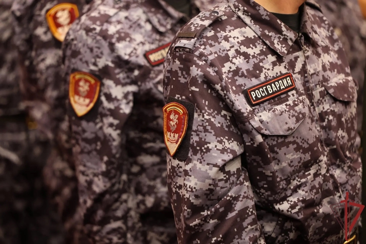 Отличившимся росгвардейцам вручили государственные награды в честь 60-летия со дня образования специальных моторизованных воинских частей (ВИДЕО)
